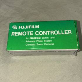 Fujifilm 074101131512 Wireless Remote Controller Rc-1 For 35mm And Aps Cameras