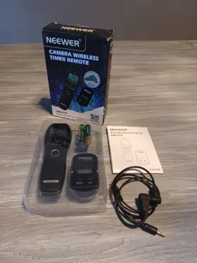 Nw-870tx Neewer Wireless Camera Timer Remote Control-neewer Nw-870 With Box And Manual Mint