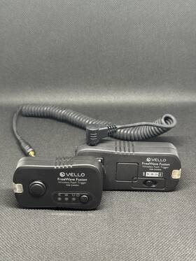 Vello Bt0112 Freewave Wireless Flash Trigger Lr And Receiver Kit