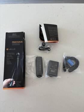 Vello Rw-c1 Freewave Wireless Remote Shutter Release For Canon With 3-pin Connection
